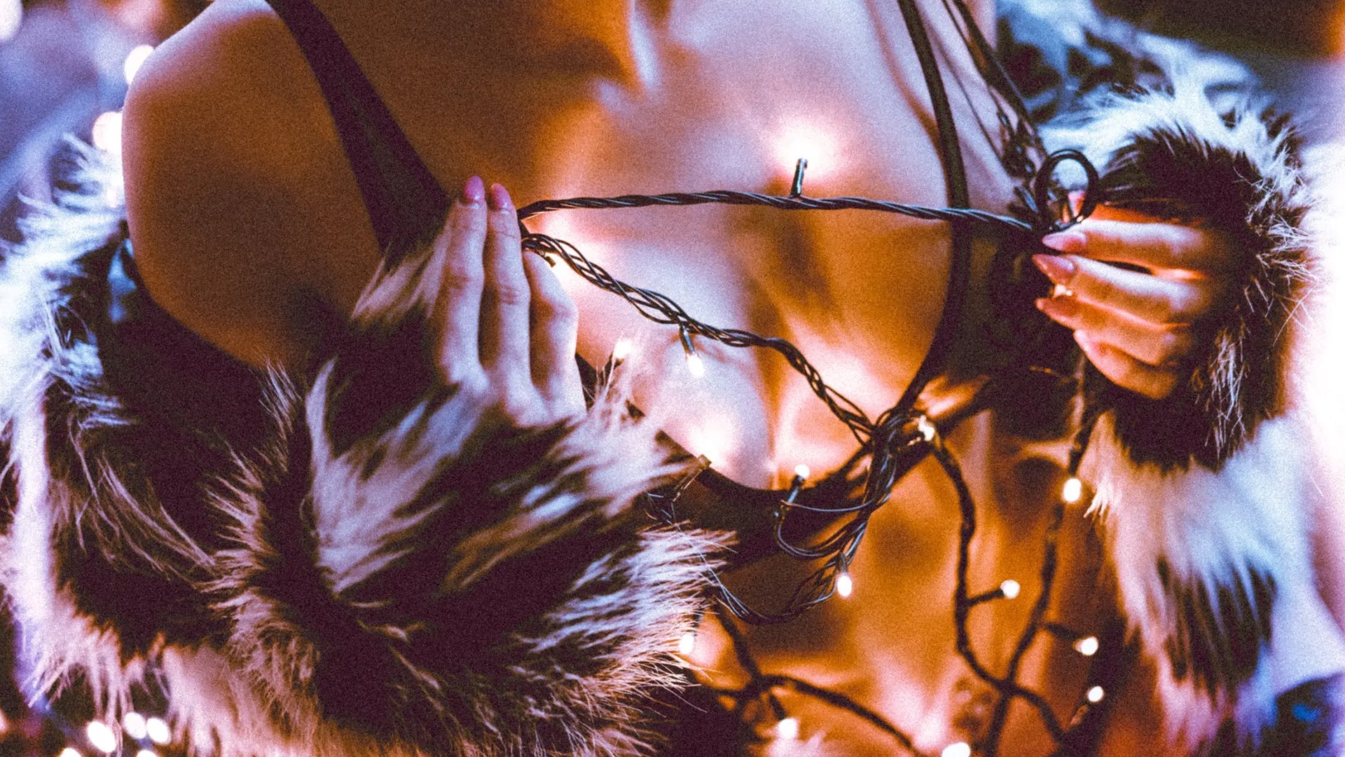 How to Buy Lingerie for Christmas Day: A Guide to Spark Intimacy