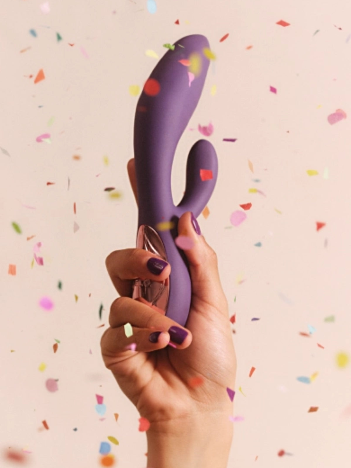 LELO Ina Thrust premium rabbit vibrator featuring DynamicThrust technology and a vibrating clitoral arm.