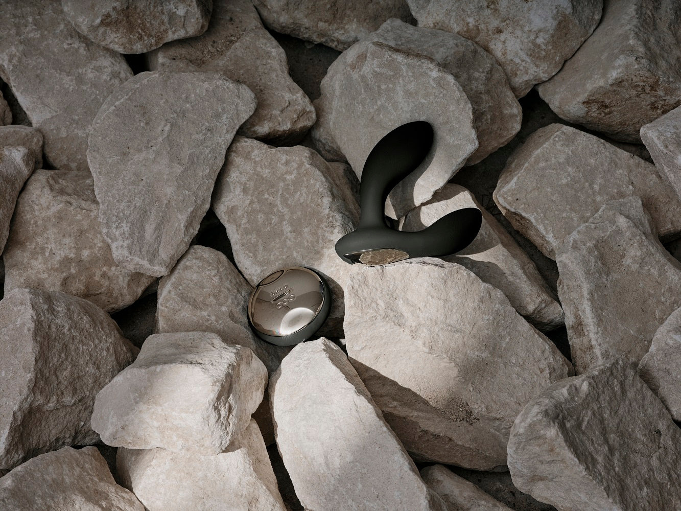 Hugo 2 Remote Controlled Prostate Massager Black